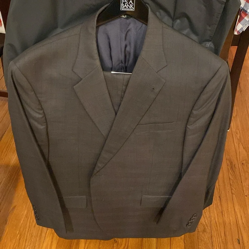 Men’s, Jos A. Bank, 2-Button, Brown/Blue Checker-plaid, Business Suit, Size: 48R